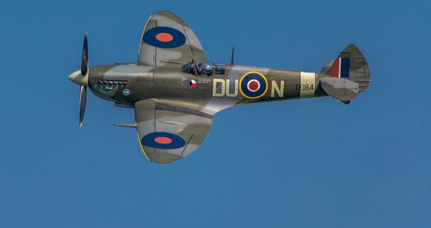 Soaring Spitfires Family Workshop (6yrs+)