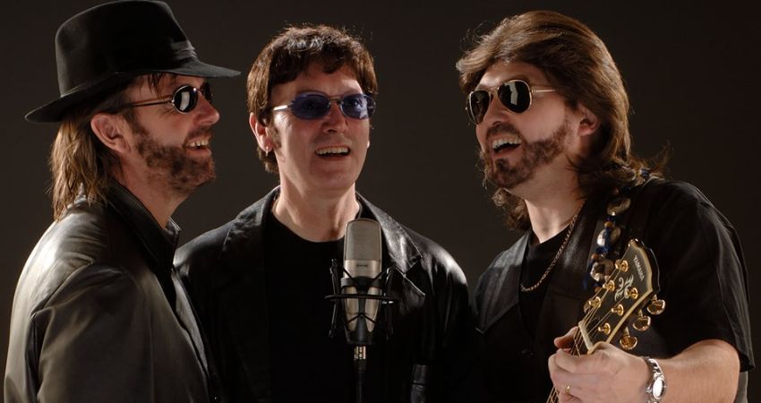 THE UK BEE GEES 