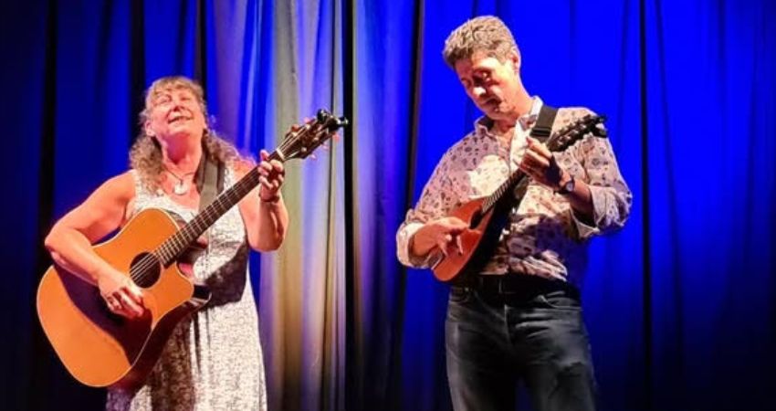 PIP COLLINGS & PAUL VILE 