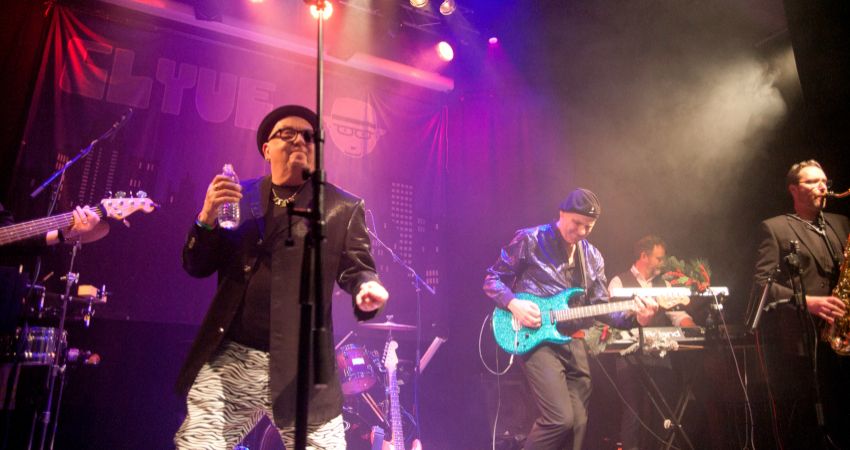CLYVE'S FUNKY CHRISTMAS SHOW 