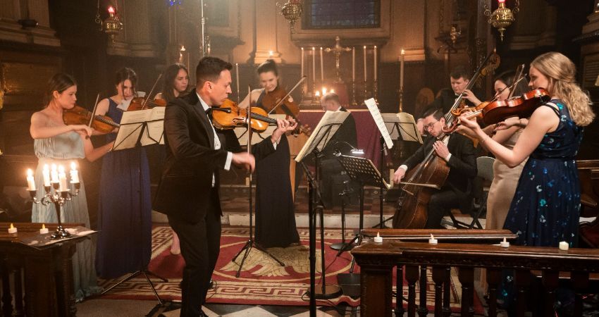 VIVALDI FOUR SEASONS BY CANDLELIGHT 