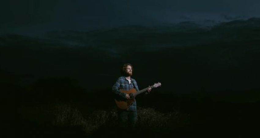 ELLIOTT MORRIS 