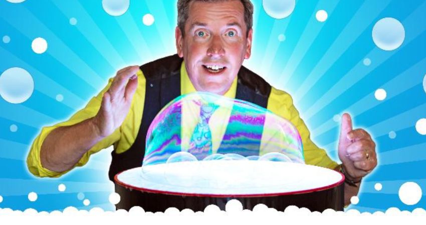 CHILDREN'S ENTERTAINER 