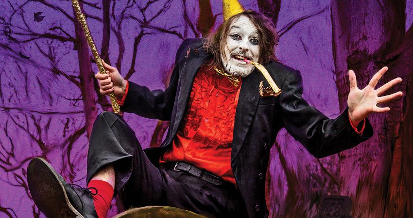 Joe Kent-Walters is Frankie Monroe: DEAD!!! (Good Fun Time)