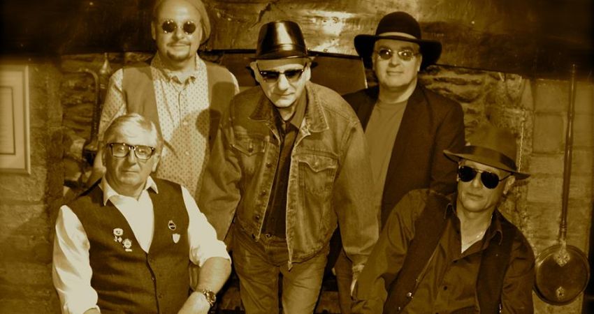 THE UNRAVELLING WILBURYS 