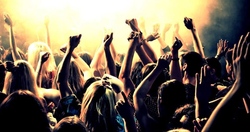 COUNTRY FOR OLD MEN /THE AUTUMN SAINTS/THE LONG HARVEST/BAND OF HOPE/FRANKLINS TOWER/MY GIDDY AUNT 