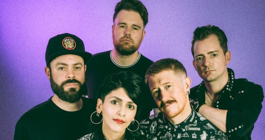 SONIC BOOM SIX 