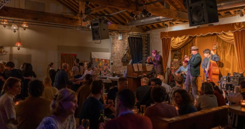 The Cable Street Rag Band at Jamboree 