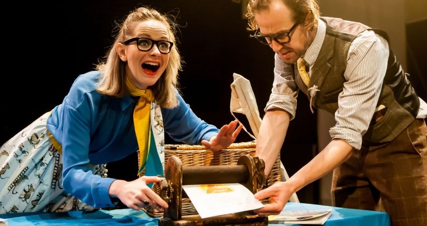 ROALD DAHL & THE IMAGINATION SEEKERS (CHILDREN'S THEATRE SHOW) / 1.30PM PERFORMANCE 