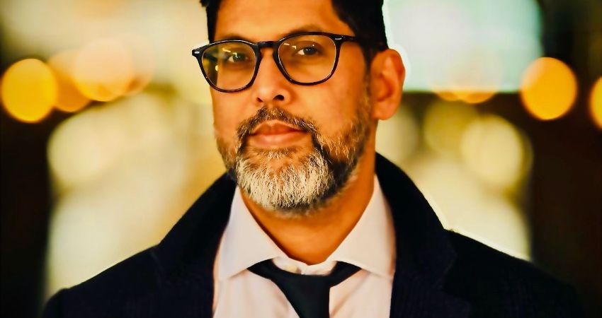 Abir Mukherjee 