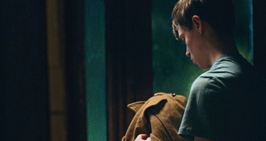 BITTER WEEDS (SHORTS) 
