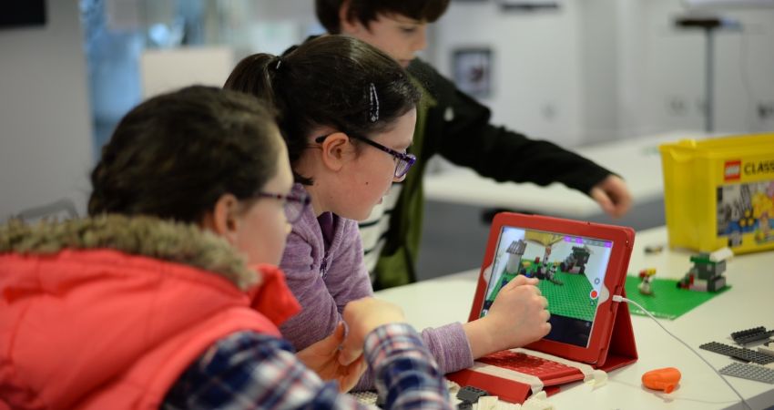 LEGO ANIMATION WORKSHOP (1.00PM SESSION) 