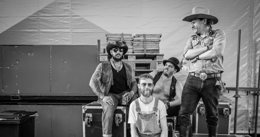 THE SWAMP STOMP STRING BAND - LIVESTOCK ON ROAD TOUR AUTUMN 2025 ''HALLOWEEN HOEDOWN'