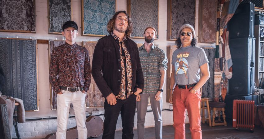 Wille and The Bandits 