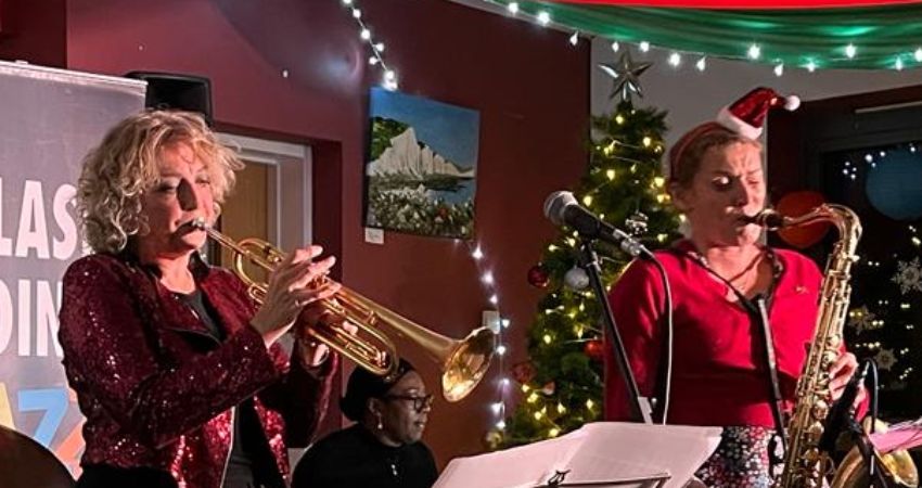 XMAS SPECIAL!  Jo Fooks (sax) & Sue Richardson (tpt/vox) with The Neal Richardson Trio 