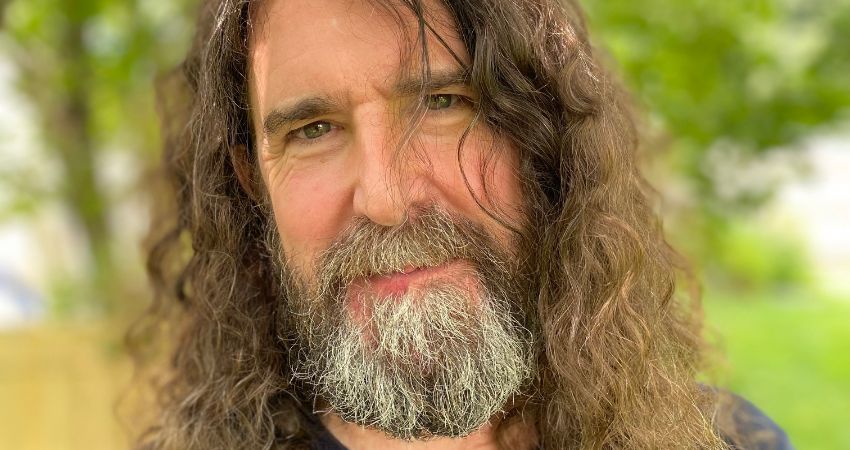 An Evening With Lou Barlow 