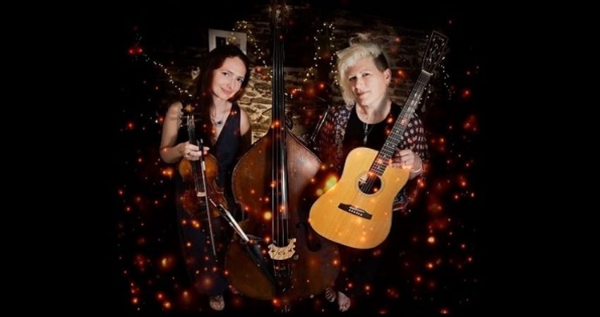 Miranda Sykes & Hannah Martin 