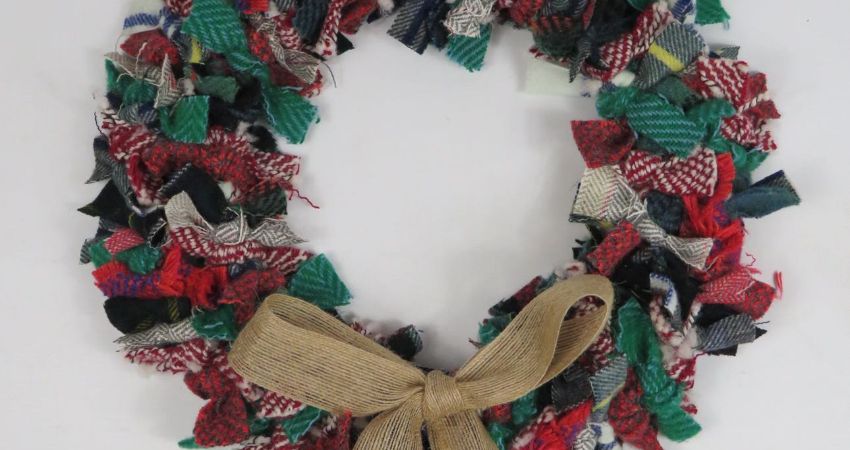 Rag Wreath Christmas Workshop with Yorkshire Blankets 
