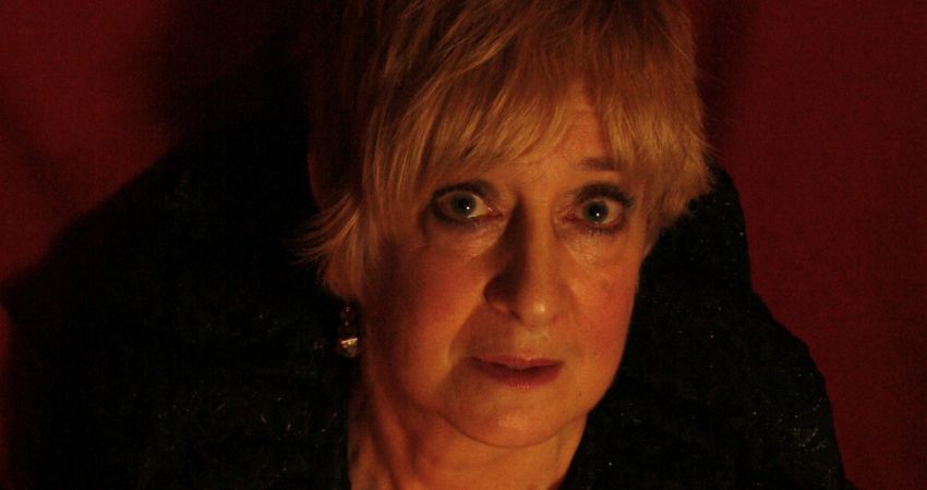 Tales from Beyond the Grave with Cath Edwards 