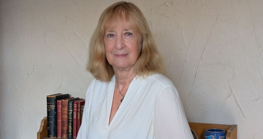 Writing Wintry Stories Workshop with Author Cath Edwards 