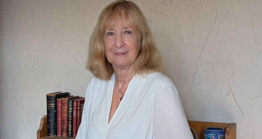 Writing Wintry Stories Workshop with Author Cath Edwards 