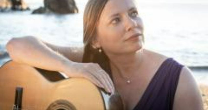 Alison Smith 