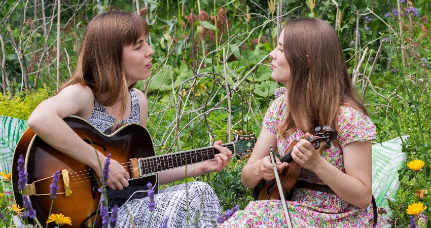The Carrivick Sisters 