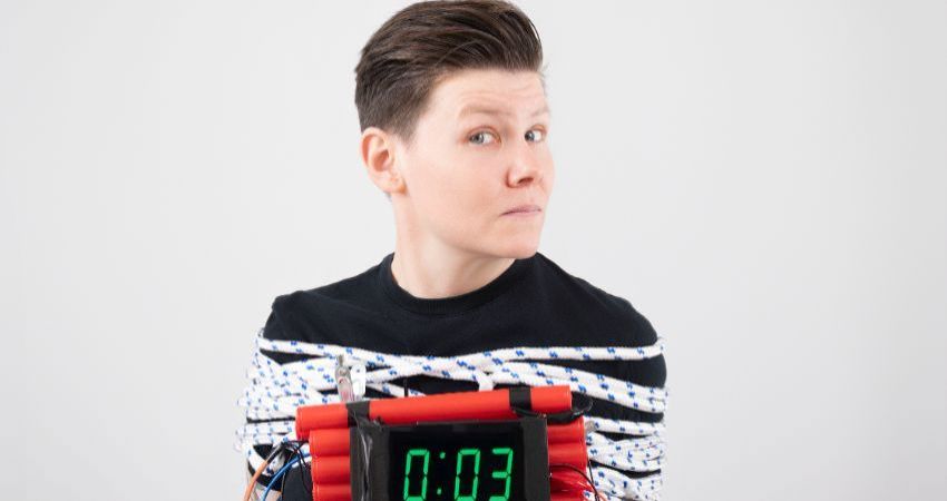Grace Petrie THIS IS NO TIME TO PANIC! 