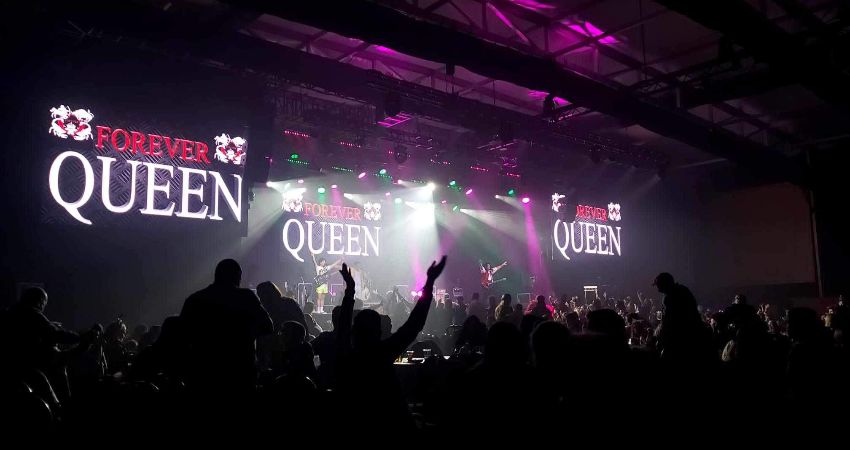 Forever Queen 
