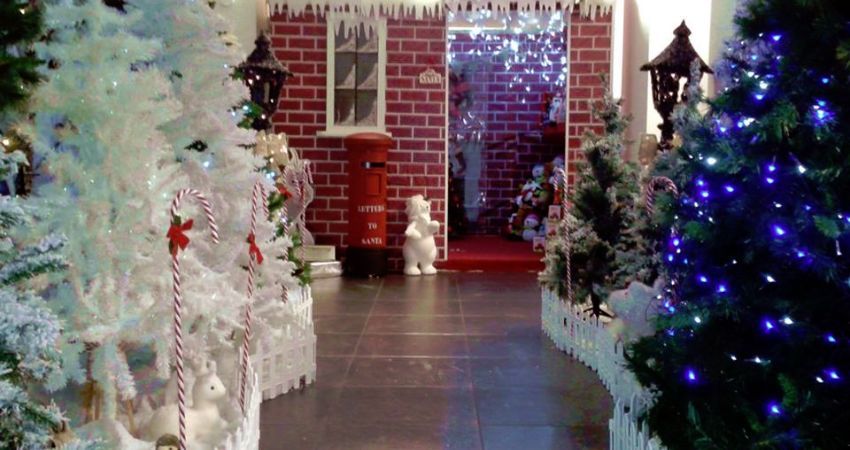 SANTA'S GROTTO - Saturday 13th December 2025 