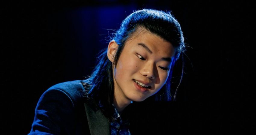 Jacky Zhang, piano 