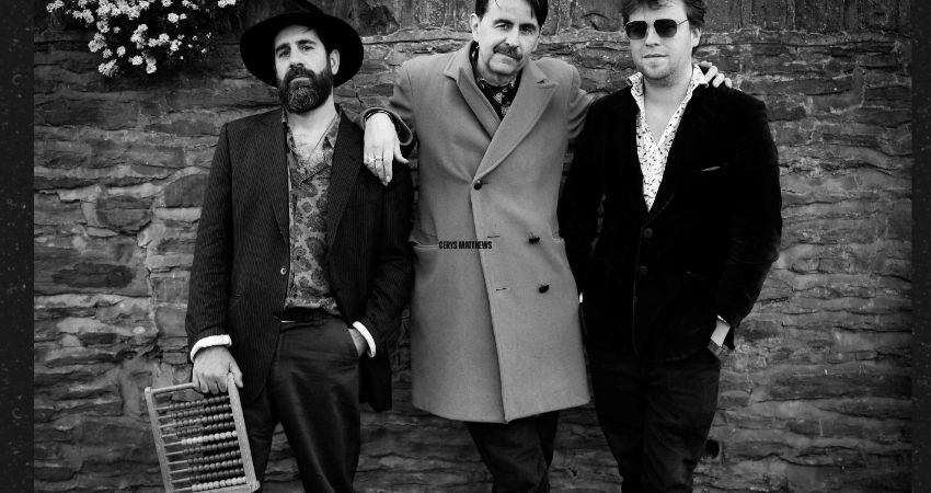 Gabriel Moreno and the Quivering Poets -RETURN TO MARSKE- 