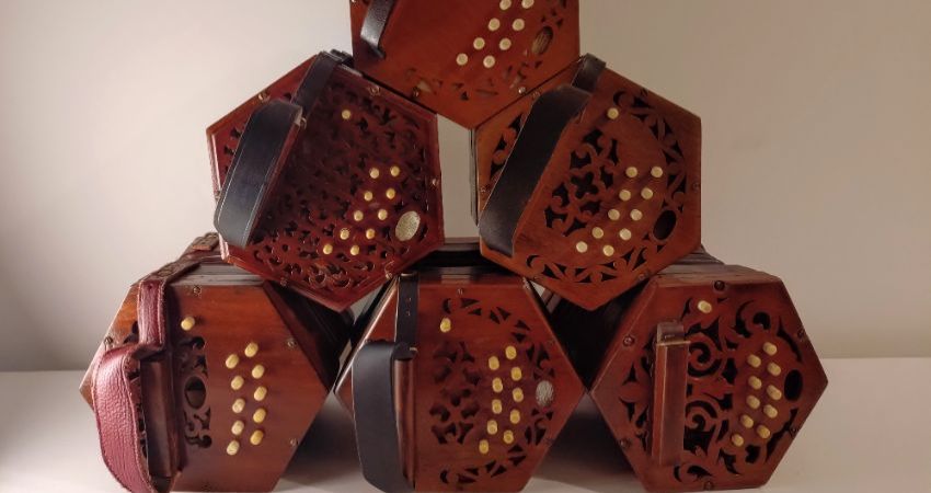 Absolute Beginners Anglo Concertina with Cohen Braithwaite-Kilcoyne