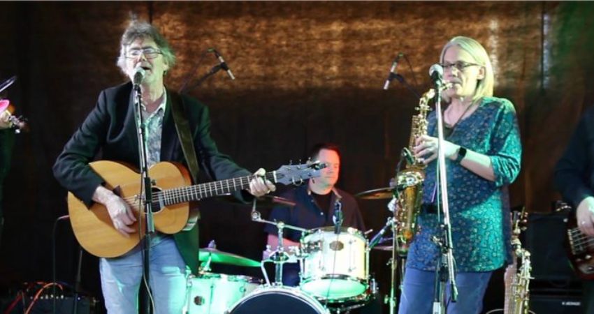 Mick Bisiker’s Rack & Ruin / Craig Sunderland