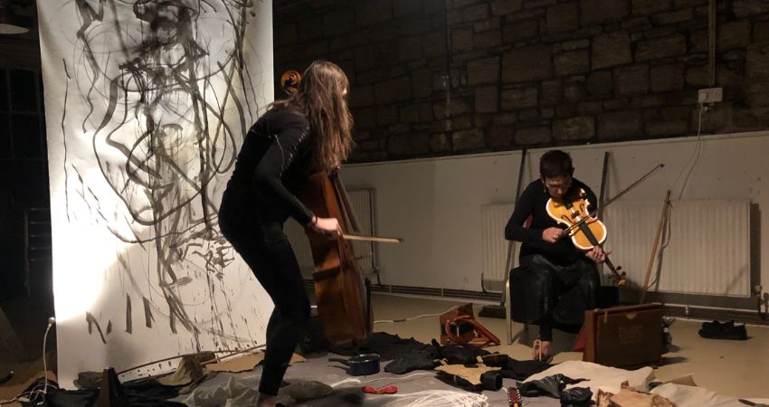 Les Petroleuses with support from Sophie Cooper 