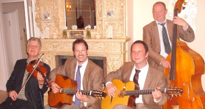 Jonny Hepbir Trio plus Mike Piggott 