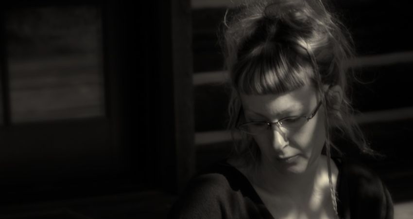 How To Get Your Camera Off Auto Mode with Anna Berry 