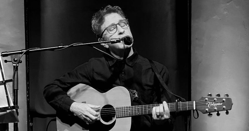 Balloon + Danny George Wilson 