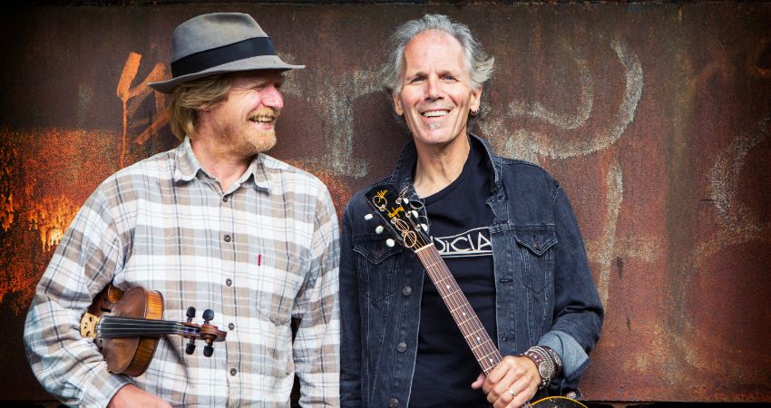 Brooks Williams & Aaron Catlow 