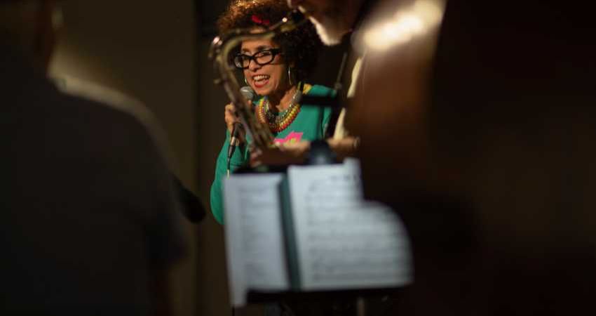 Mama Tokus & friends at Café Momus 