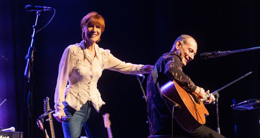 Kiki Dee and Carmelo Luggeri 