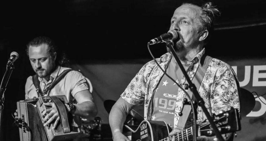 An evening with Man The Lifeboats at Cafe No9 