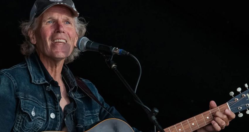 An evening with Brooks Williams at Cafe No9 