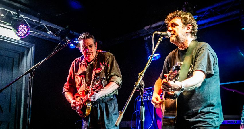 Phil 'Swill' Odgers & Bobby Valentino 