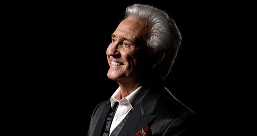 Tony Christie : Up Close & Unplugged Farewell Tour 