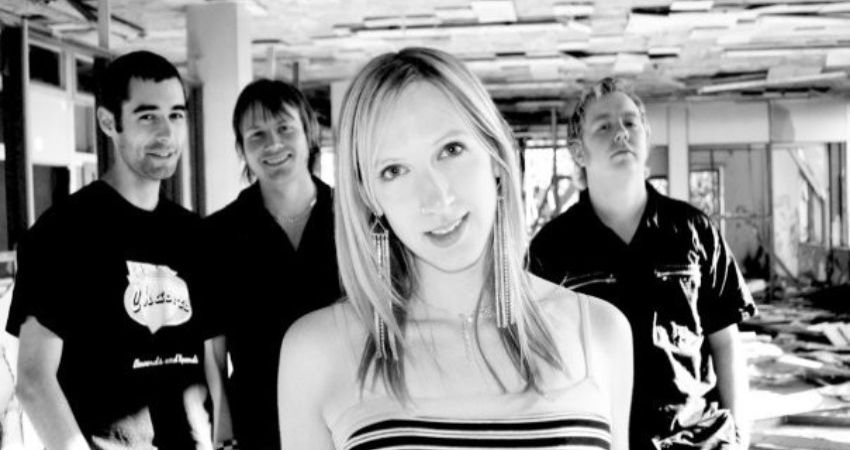 Dangerlust vs Floater UK 