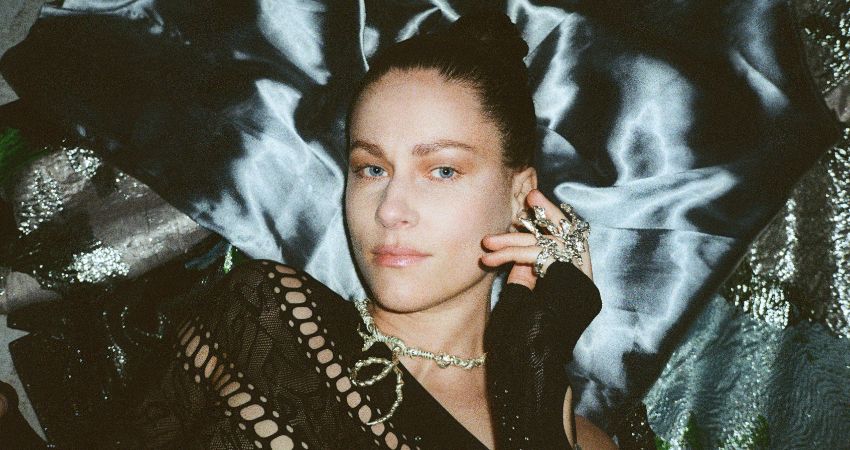 Farao live at The Waiting Room