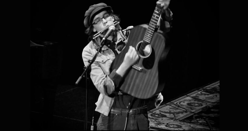 Folksongs from New Zealand with Zephyr Wills 