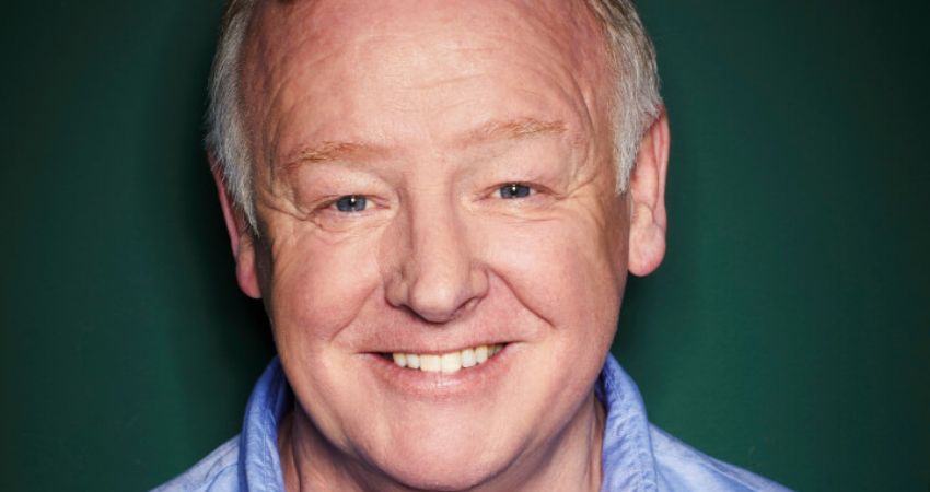 An Afternoon With Les Dennis 