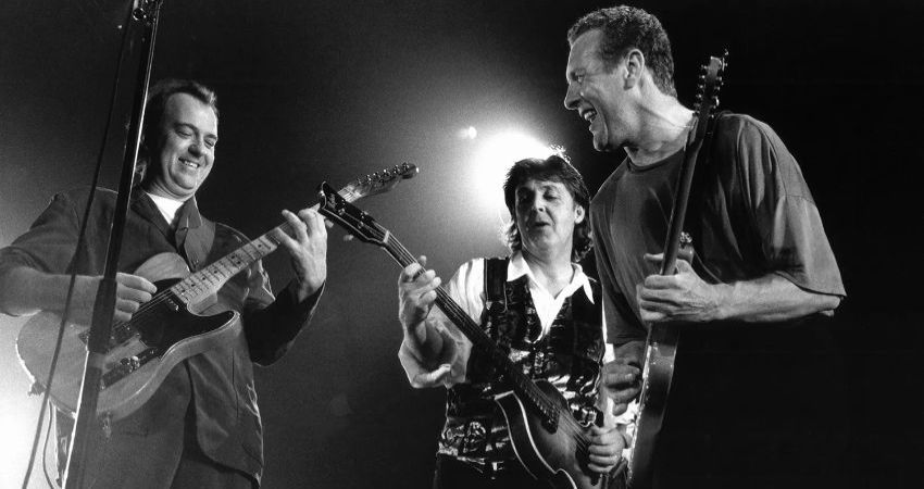 HAMISH STUART AND ROBBIE McINTOSH 